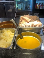 Sopa Y Yautia Hervida Y Yuca
